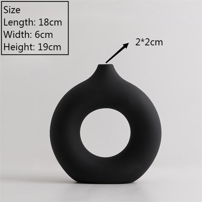 Noir Ring Vase